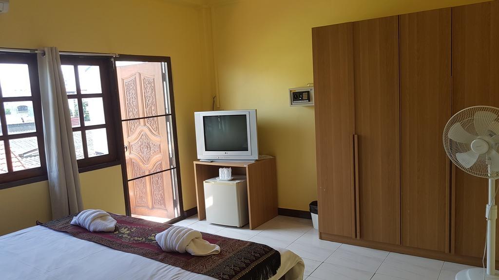All Nations Guesthouse هوا هين المظهر الخارجي الصورة