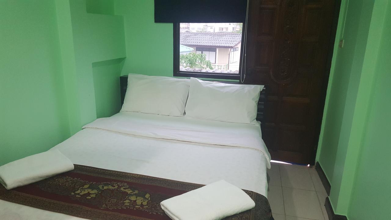 All Nations Guesthouse هوا هين المظهر الخارجي الصورة
